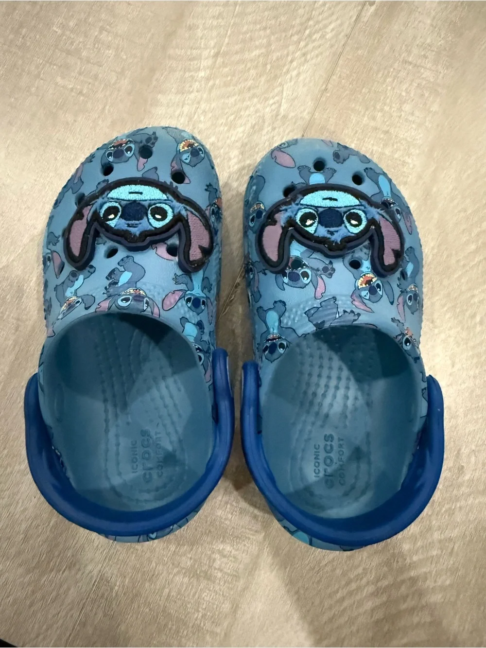 CROCS lightweight blue